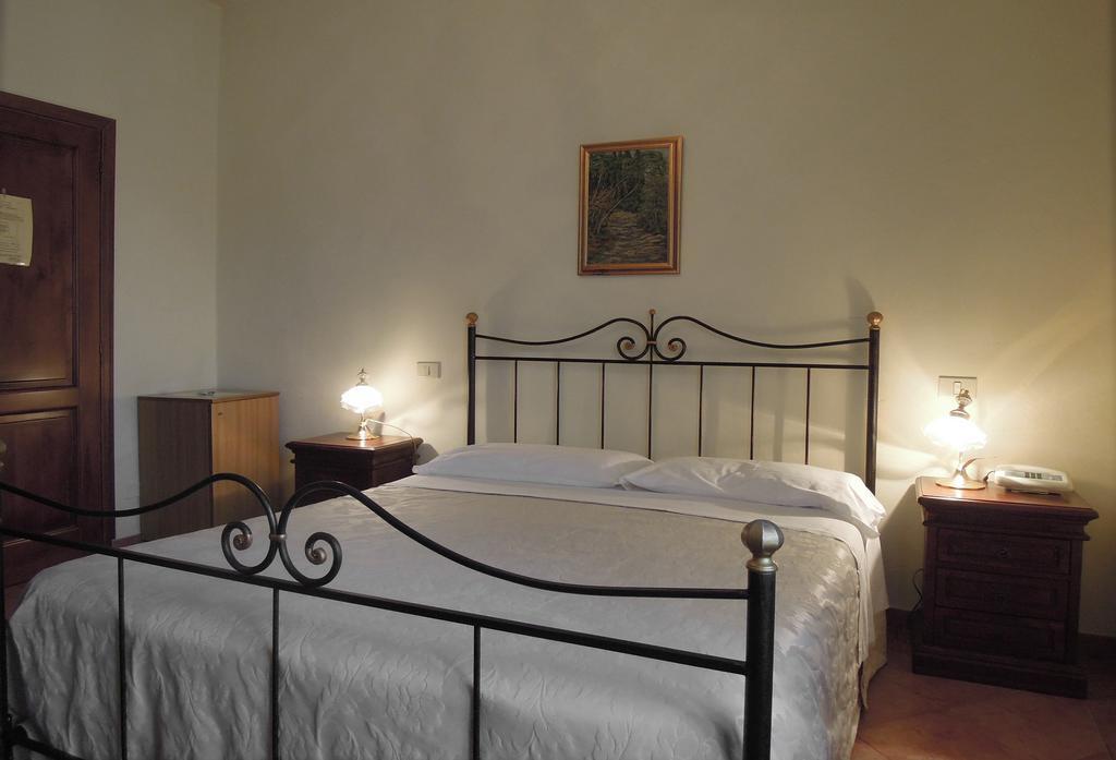 Il Vecchio Mulino Hotel Volterra Camera foto